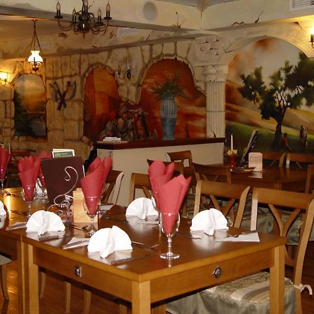 Hotel Don Quijote Koezepkori Panzio Es Etterem Lenti Exterior foto